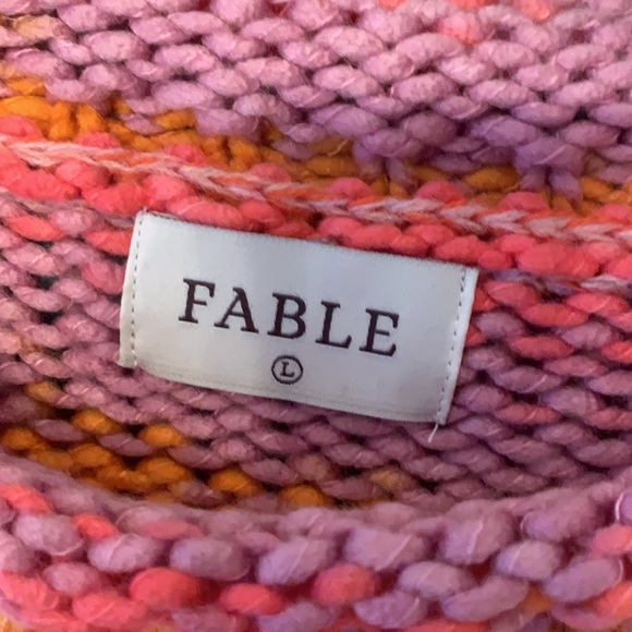 NWT fable sweater Large - Picture 2 of 7